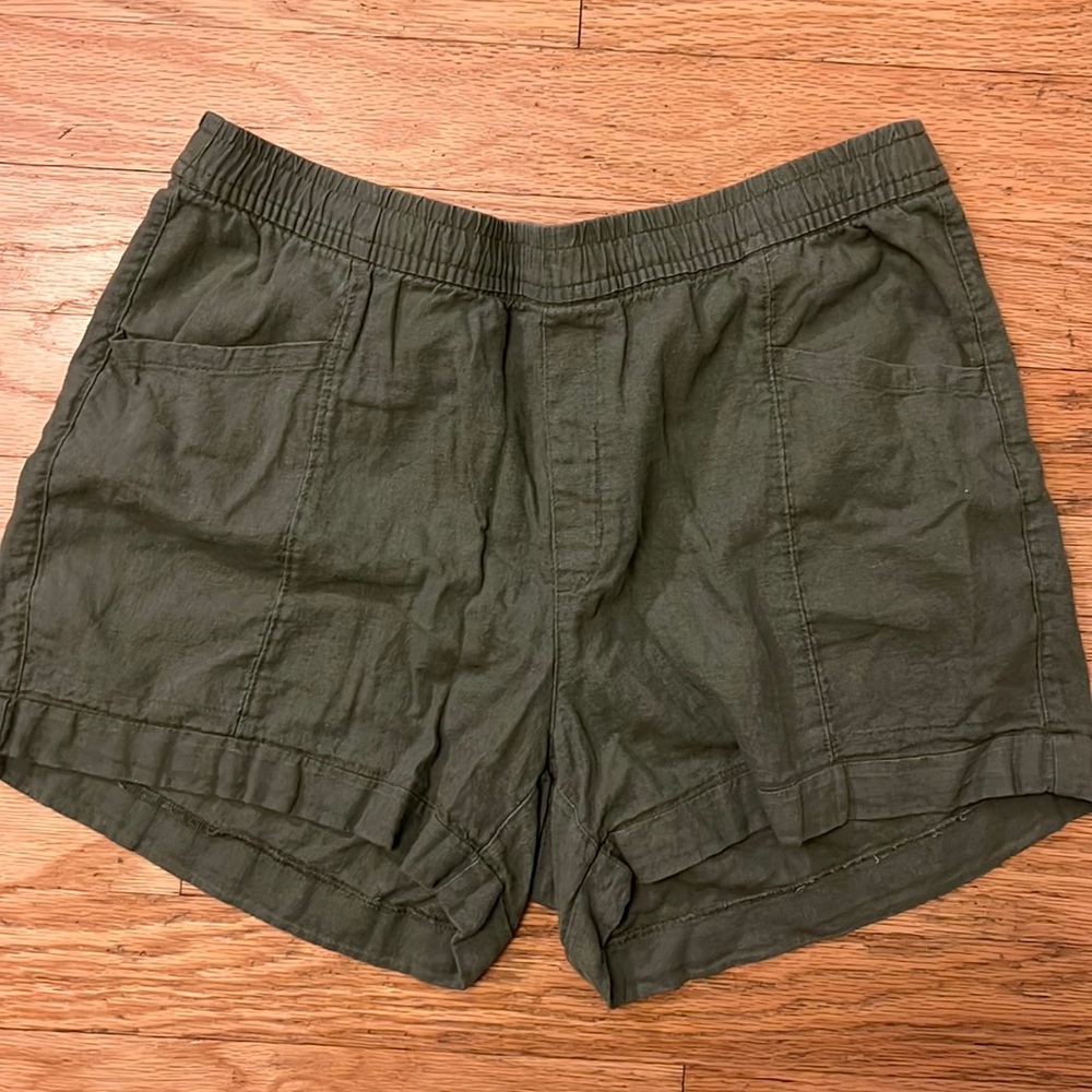 Lenin Shorts with Drawstring Inside